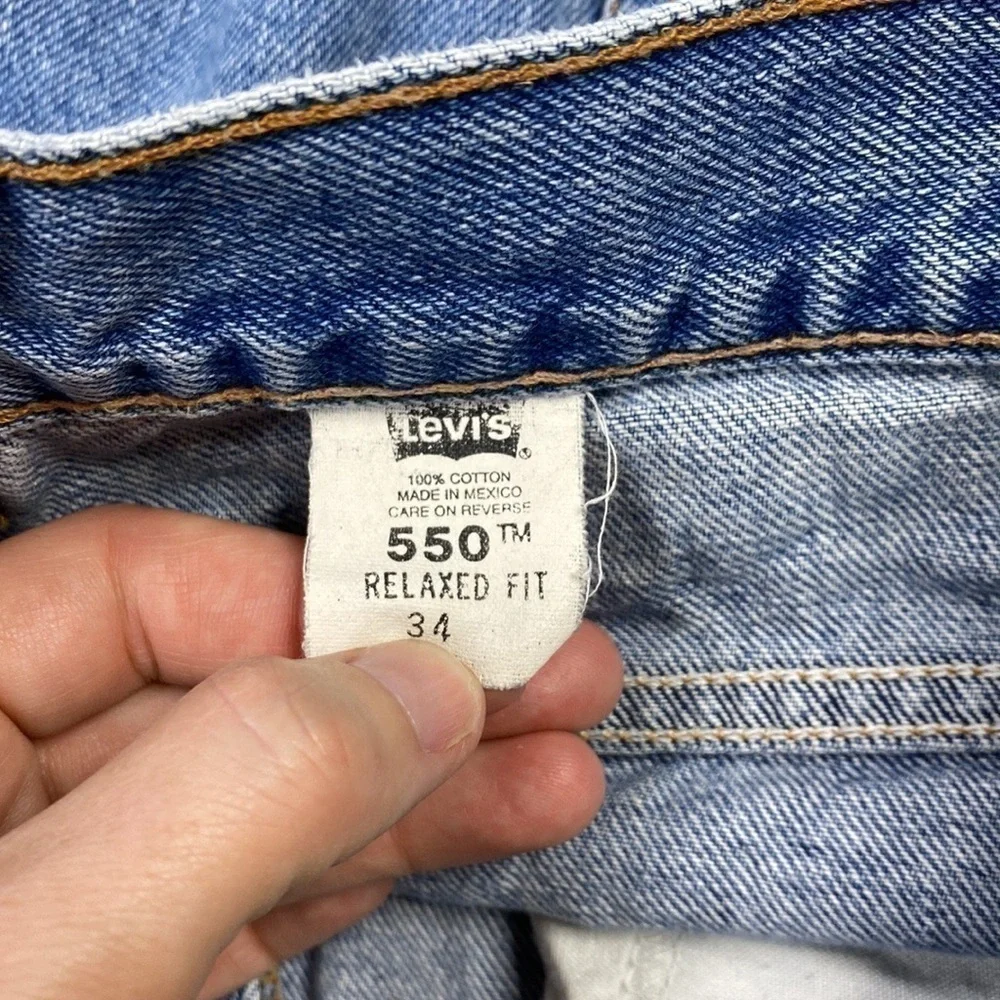 Vintage Levi's 550 Relaxed Fit Denim Jean Shorts Size 34 10